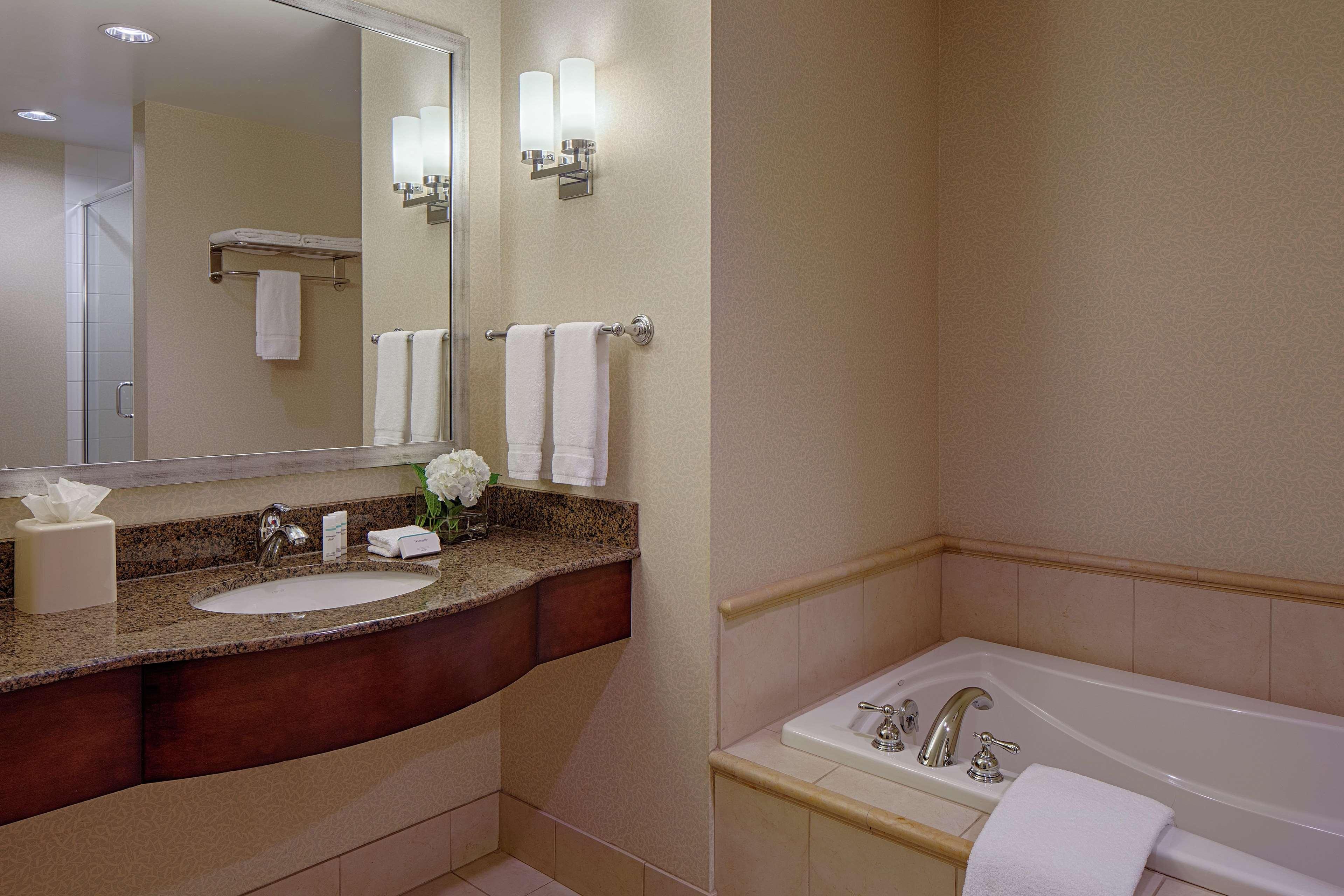 Hilton Garden Inn Jackson Downtown Buitenkant foto