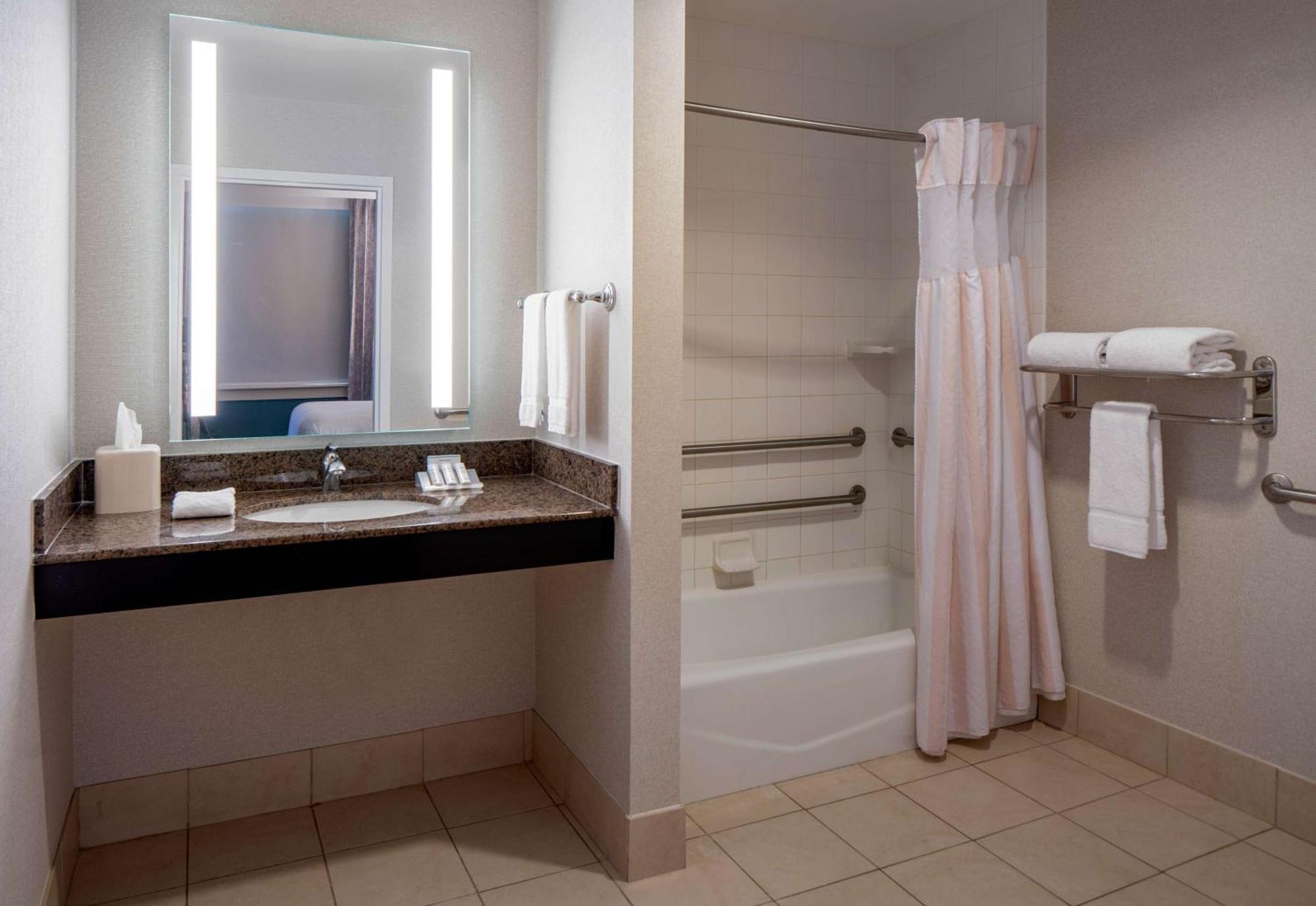 Hilton Garden Inn Jackson Downtown Buitenkant foto