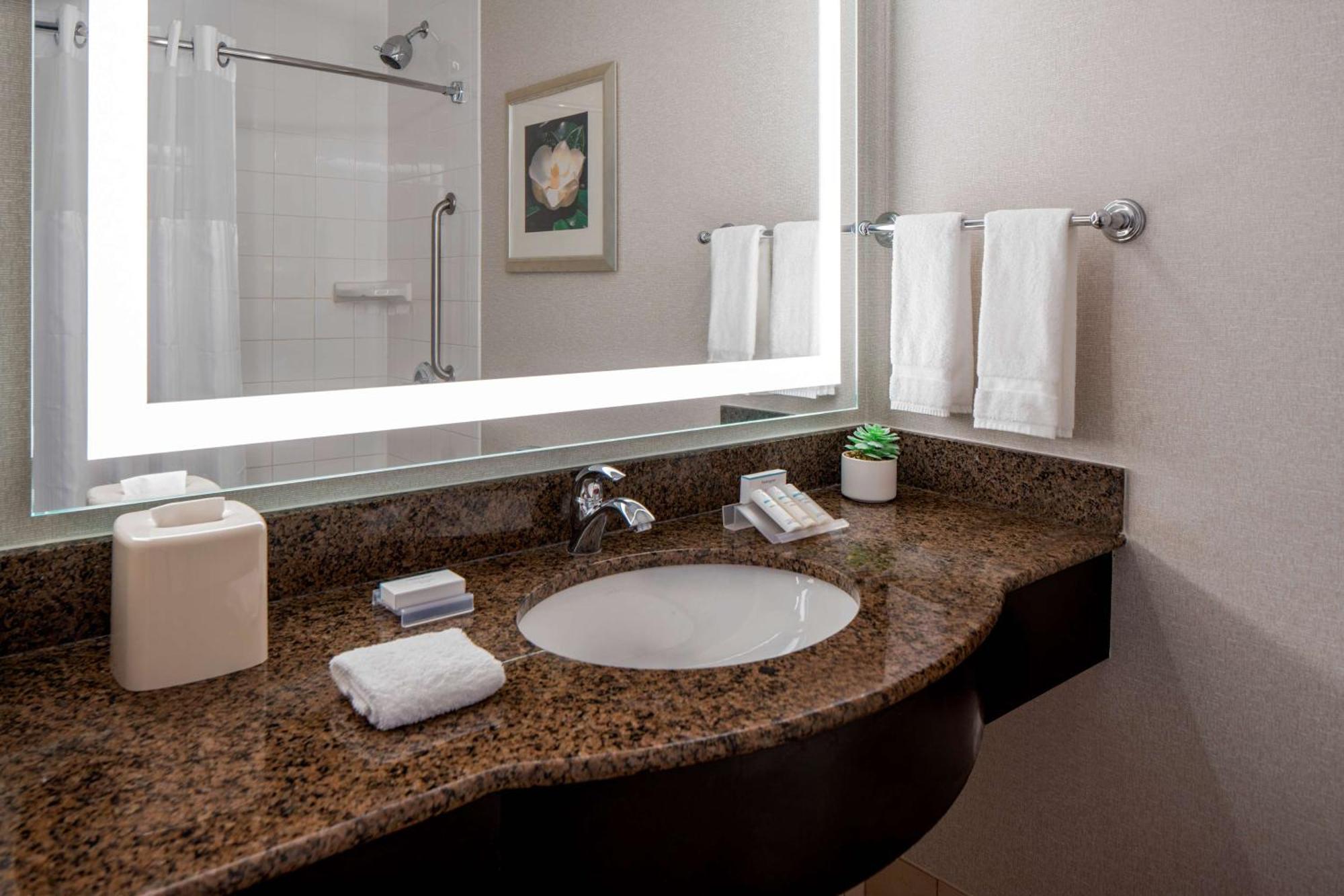 Hilton Garden Inn Jackson Downtown Buitenkant foto